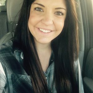 Meet your Posher, Michaela